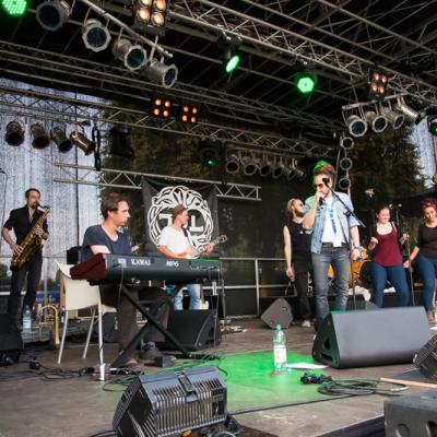 Sunswingpoolparty2015 1 010