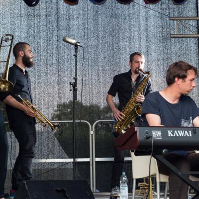 Sunswingpoolparty2015 1 014