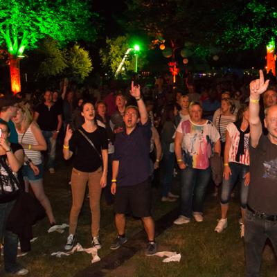 Sunswingpoolparty2015 1 070