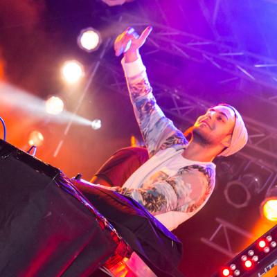 Sunswingpoolparty2015 1 093