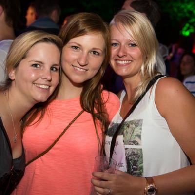 Sunswingpoolparty2015 1 094