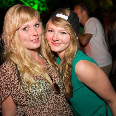 Sunswingpoolparty2015 1 117