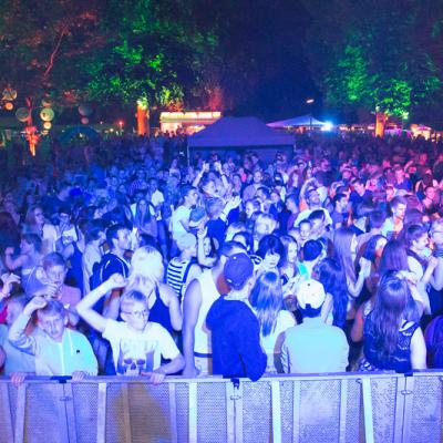 Sunswingpoolparty2015 1 128