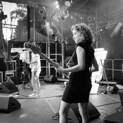 Sunswingpoolparty2015 2 14