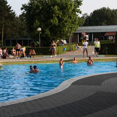 Sunswingpoolparty2014 9